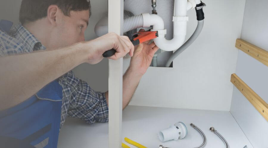 Local water heater installation in Jay, FL